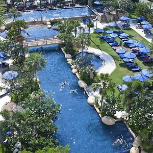 Jomtien Palm Beach Hotel And Resort